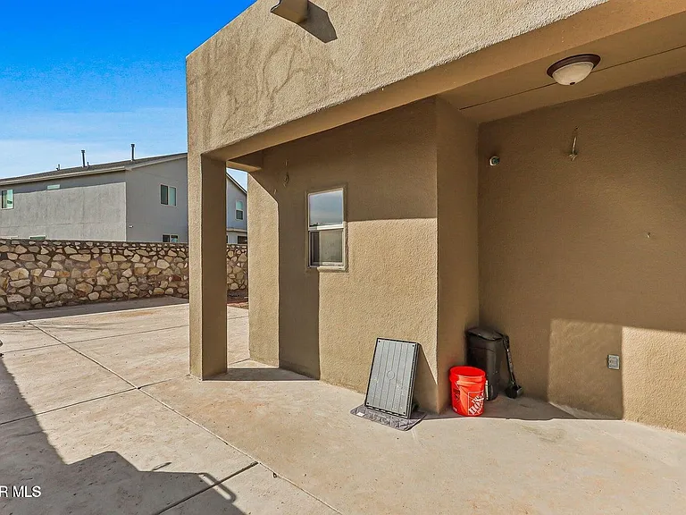 14270 Richard Wiles Ave — Photo 10