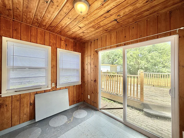 1353 Euclid Ave — Photo 15