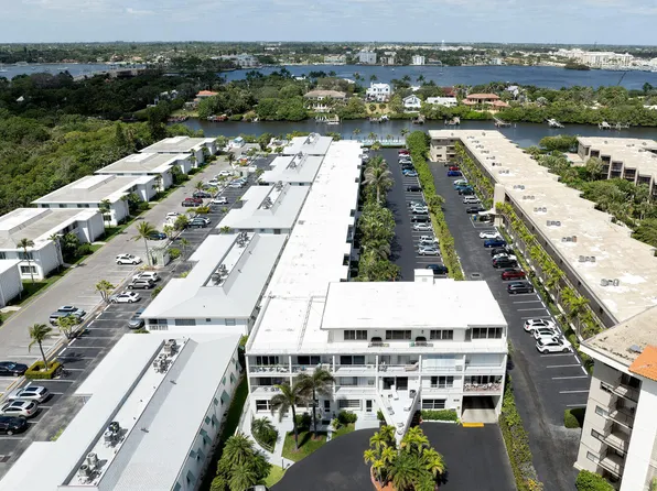 4001 S Ocean Boulevard #208, South Palm Beach, FL 33480