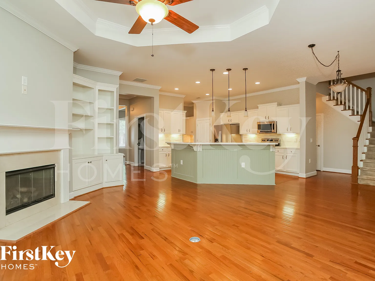 4 bed, 2.5 bath, 2470 sqft, $3,050 — Photo 2