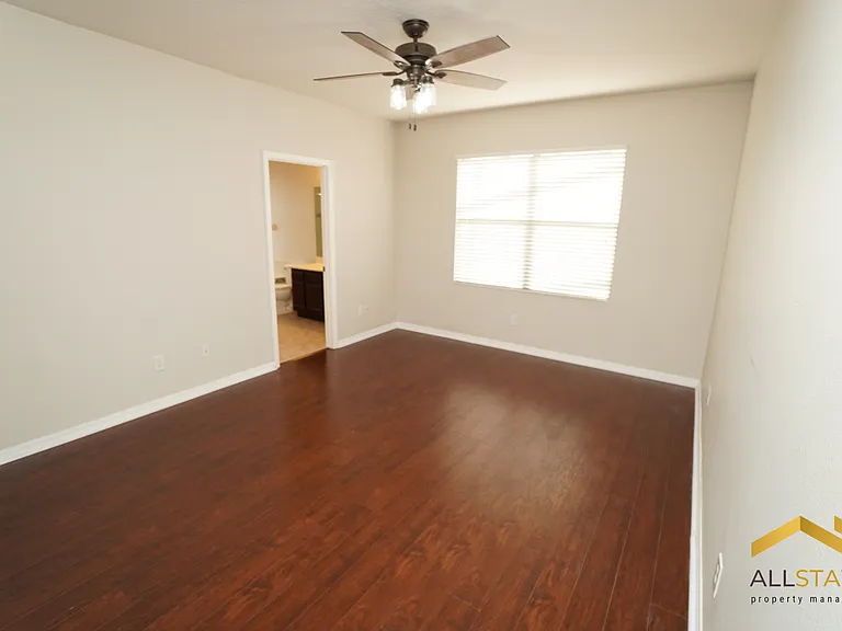 401 Savannah Preserve Loop — Photo 18