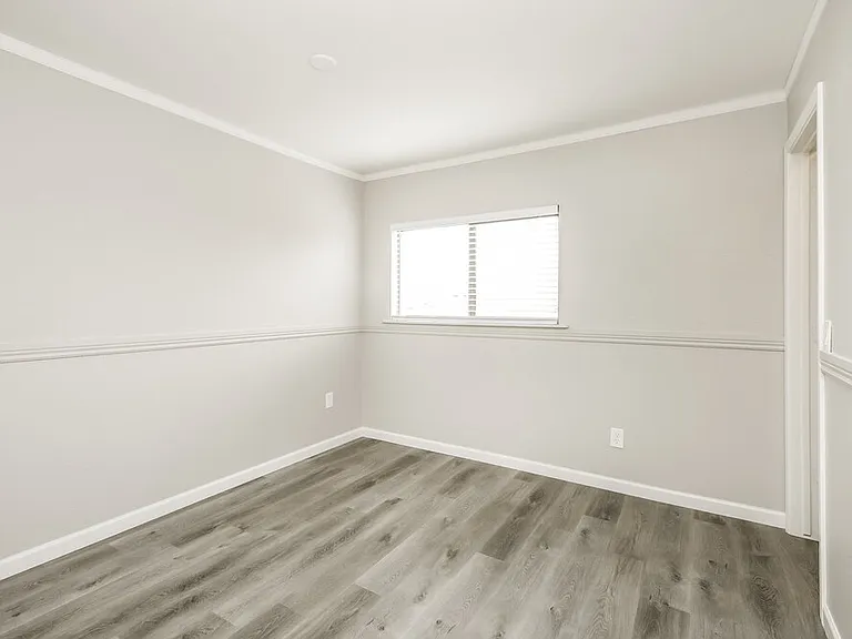 2236 E Spruce Dr — Photo 12
