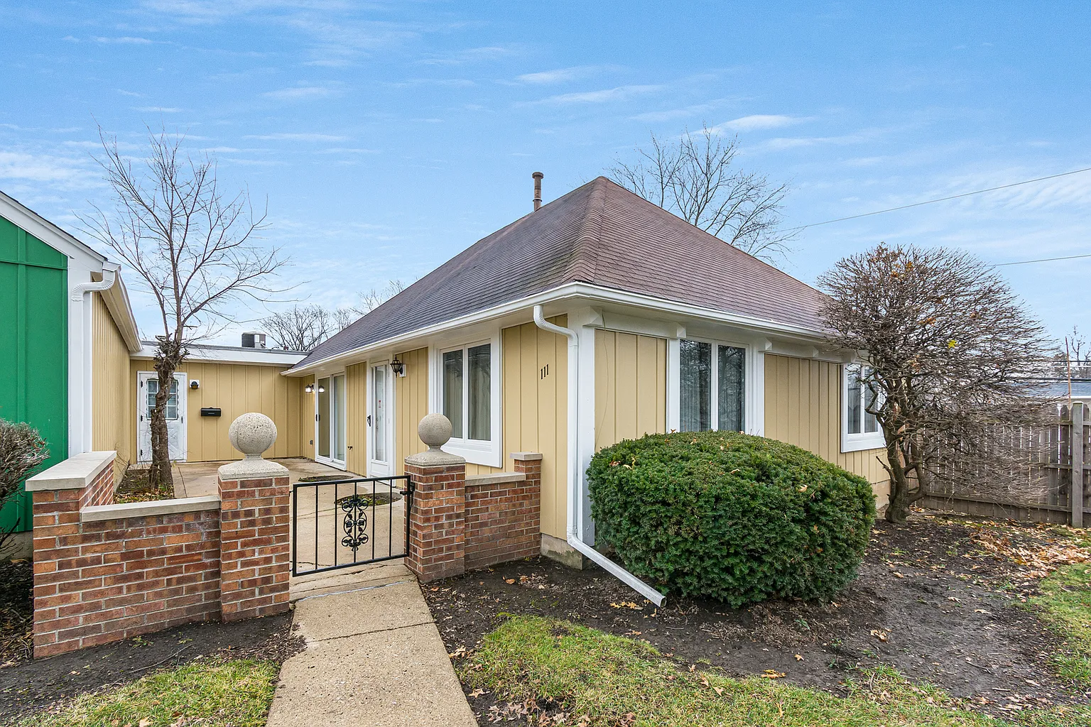 111 Garden Dr photo 1