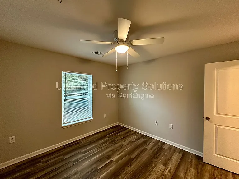 370 S Kerr Ave #101 — Photo 13