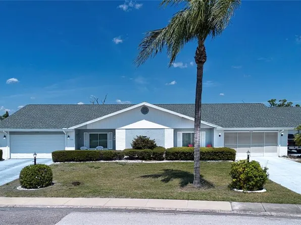 322 Club Manor Dr #322, Sun City Center, FL 33573