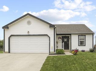 12 W Woodfield, Etna, OH 43062