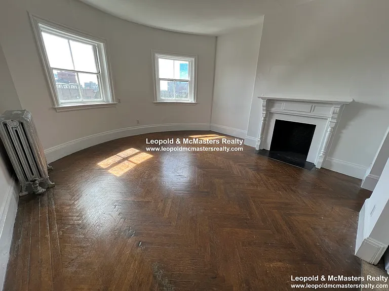 24 Mt. Vernon St apartment — Photo 13