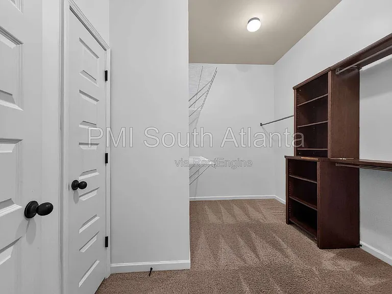 305 Legends Dr — Photo 27