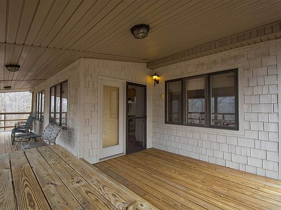 4th image of 4615 Little Creek Dr