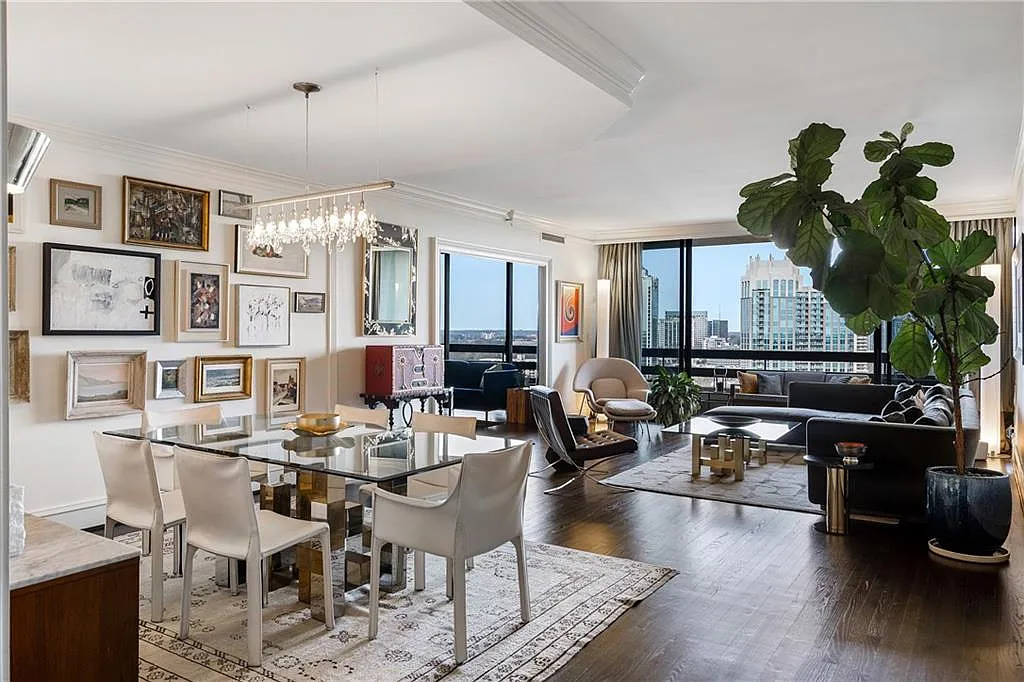 2660 Peachtree Rd NW APT 27E photo 1