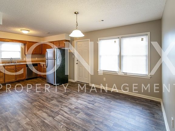 5th image of 7644 Hillview Ln