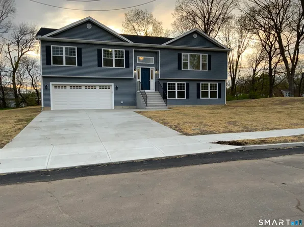 11 Tampa Street, West Haven, CT 06516