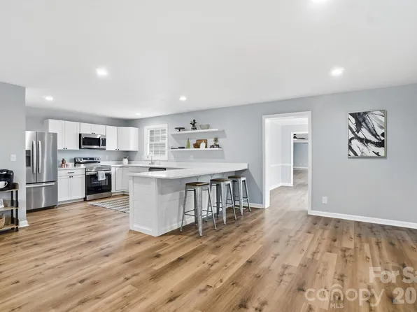1404 Old Mill Rd, Lincolnton, NC 28092