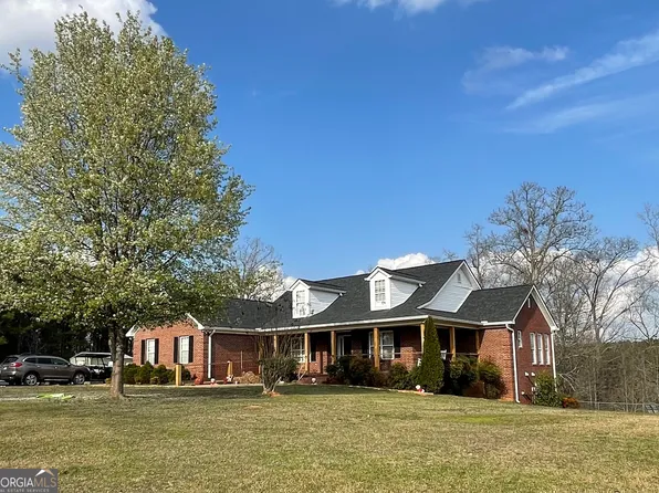 637 Lakeview Dr, Newborn, GA 30056