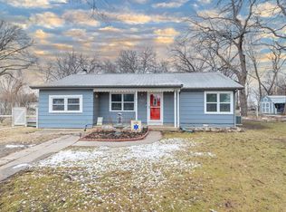 202 E Pine St, Douglass, KS 67039