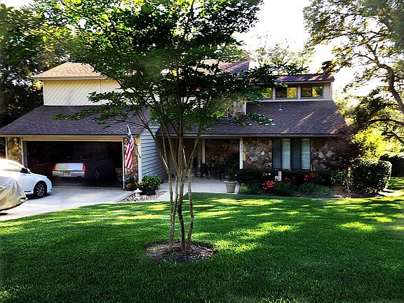 4th image of 327 Antiqua Way