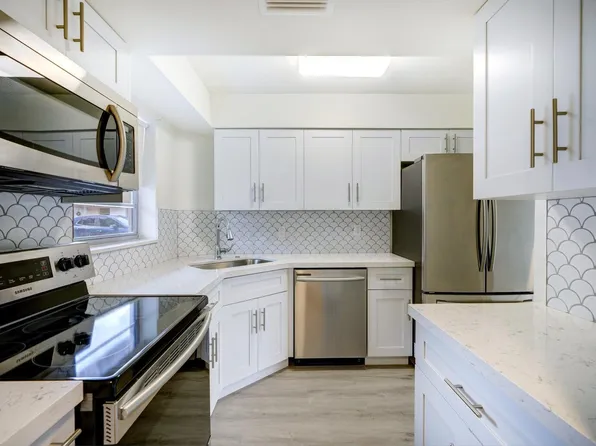 18081 SE Country Club Dr APT 265, Jupiter, FL 33469