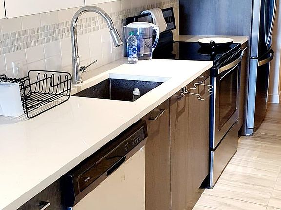2nd image of 851 NE 1st Ave #4425
