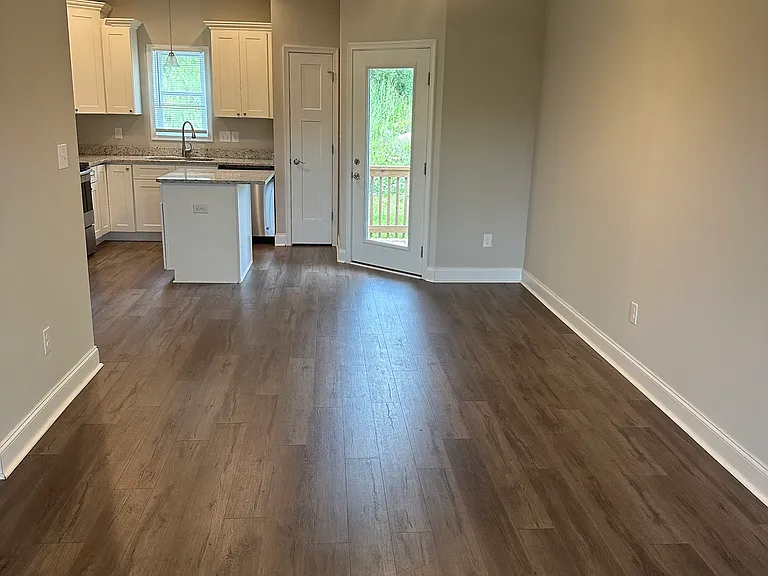30 Triple Crown Dr — Photo 10