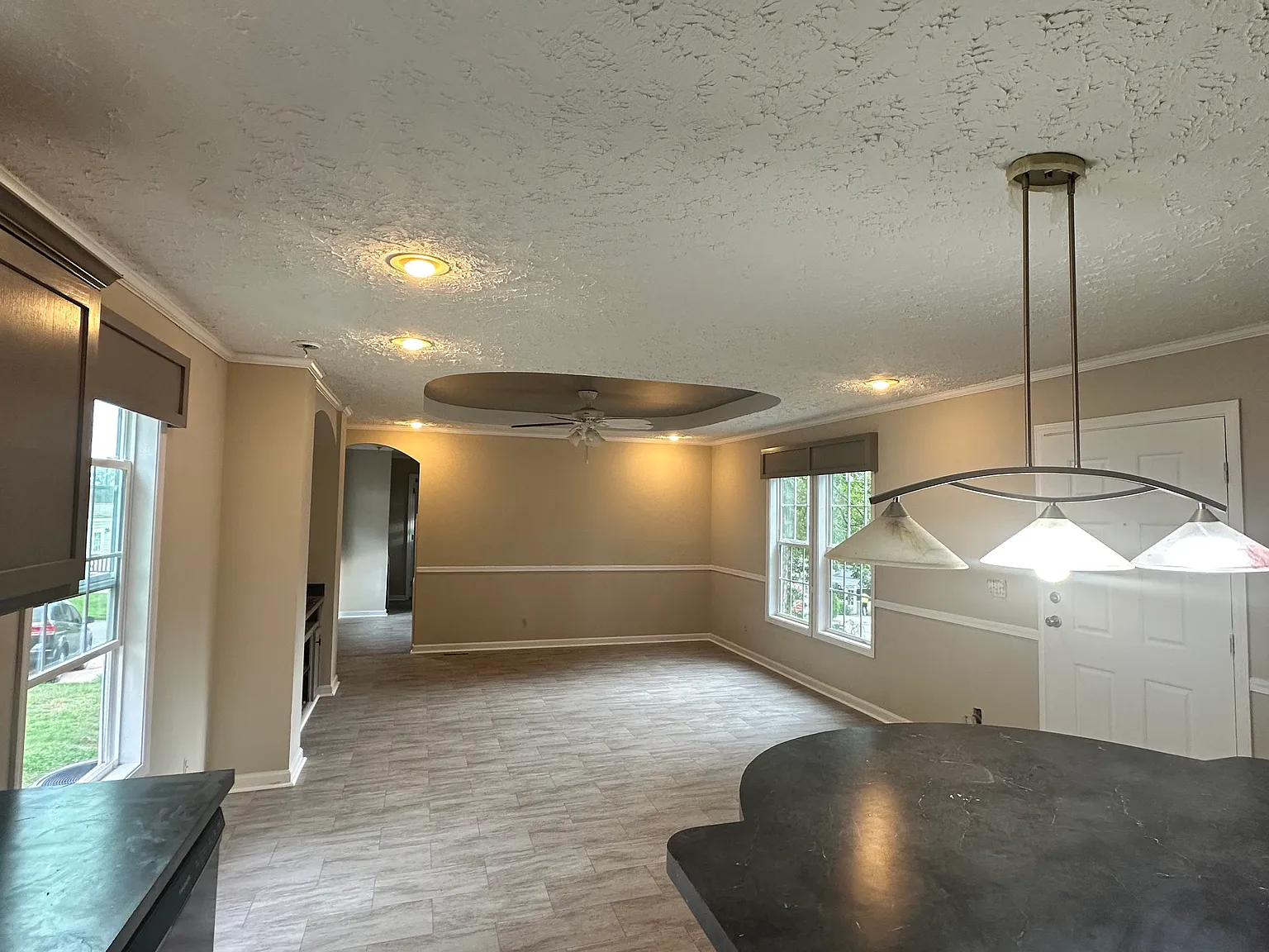 3 bed, 1216 sqft, $1,500 — Photo 2