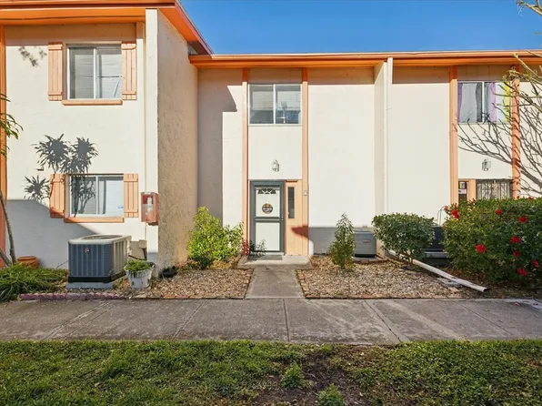 1655 58th Ter S APT 7, Saint Petersburg, FL 33712