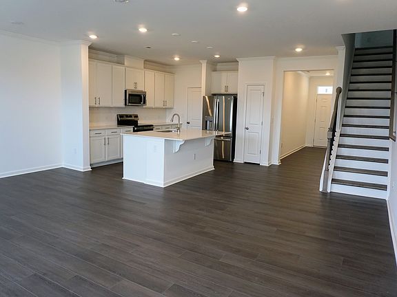 4th image of 116 Blossom Field Way