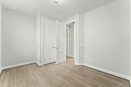 724 Lake Lacosta Dr — Photo 25