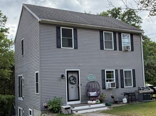 20 Memorial St, Baldwinville, MA 01436