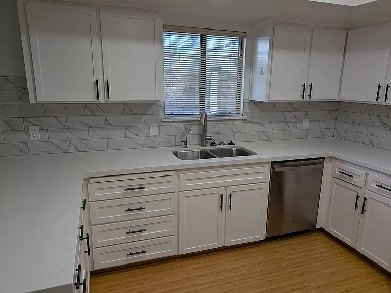 1757 Douglas Ave — Photo 3