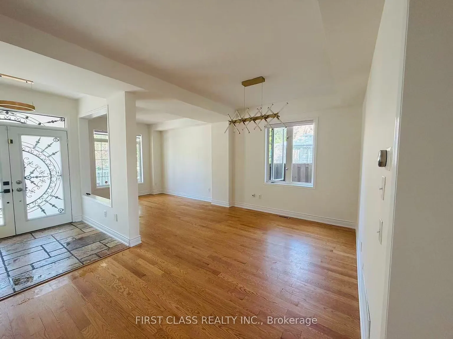 5 bed, $4,490 — Photo 2