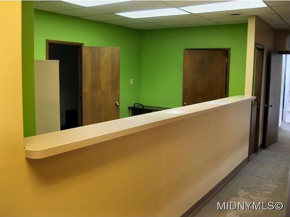2nd image of 312 Oriskany Blvd