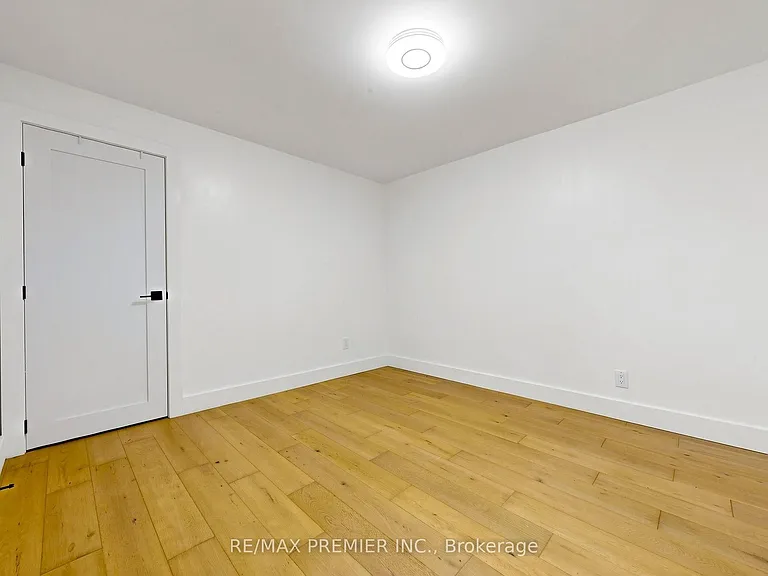 45 Croham Rd #BASEMENT — Photo 9