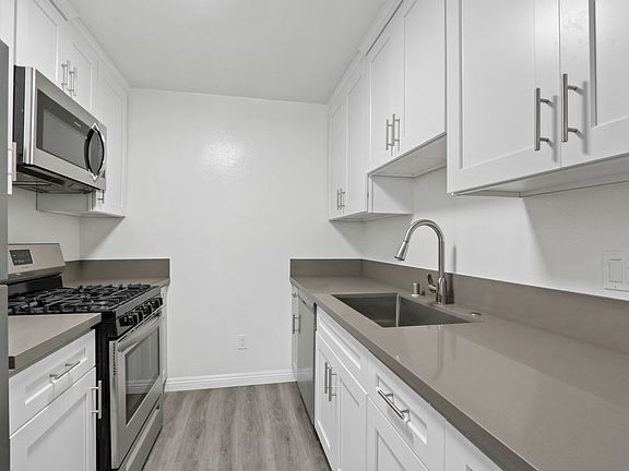 3rd image of 3415 McLaughlin Ave #105