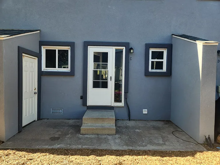 223 N Race St #C — Photo 26