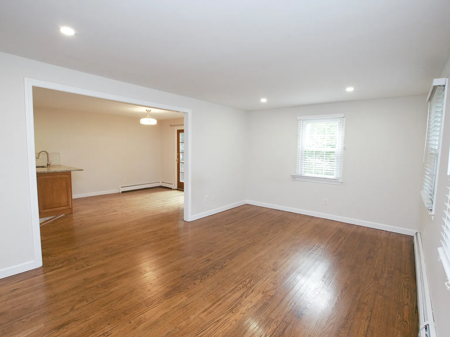 4 bed, 1.5 bath, 1533 sqft, $2,800 — Photo 4