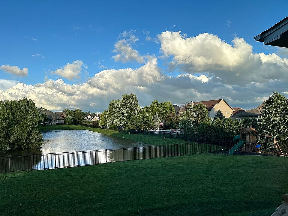 2nd image of 25919 W Augusta Ct