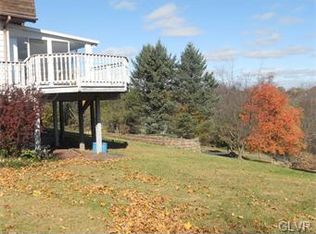 8917 Pleasant View Rd, Bangor, PA 18013