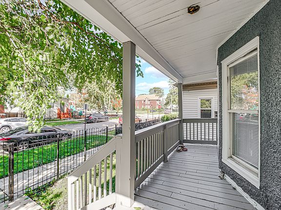 3rd image of 645 N Leamington Ave