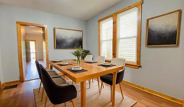 6833 S Green St #1 — Photo 4