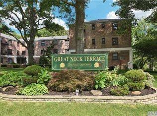 13 Terrace Cir APT 1F, Great Neck, NY 11021