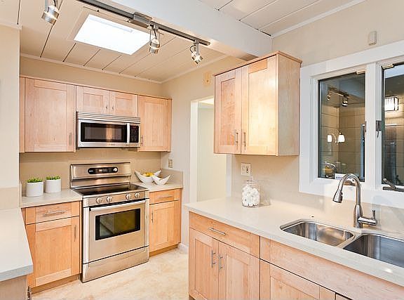 3rd image of 363 Tennessee Ln