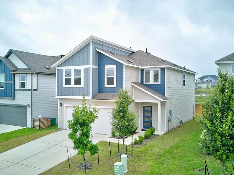 2911 Saint Regis Dr — Photo 3