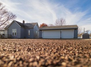 302 N White St, Le roy, IL 61752