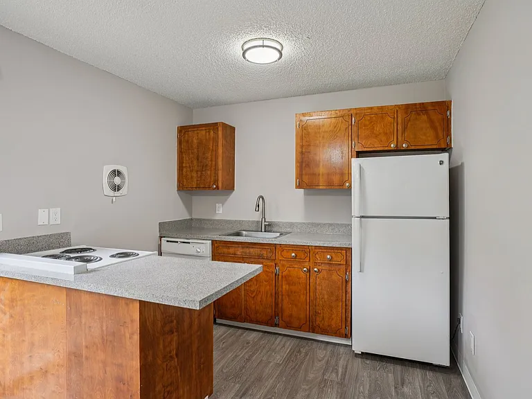Forest Ridge Apartments — Photo 5
