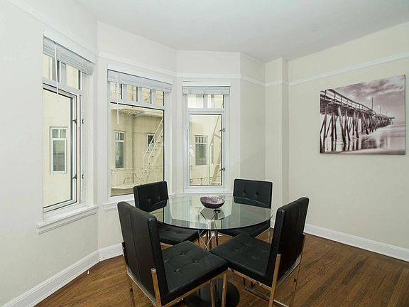 3rd image of 1322 Lombard St #204