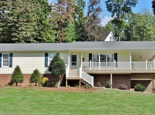 200 Bunker Hill Rd, Elizabethton, TN 37643