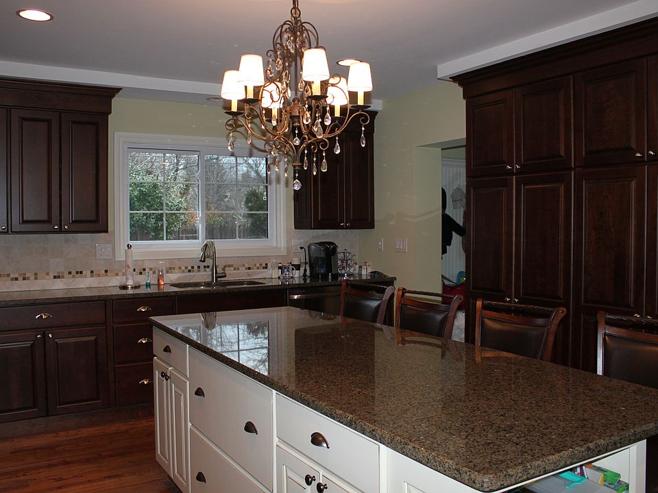 Kitchen island