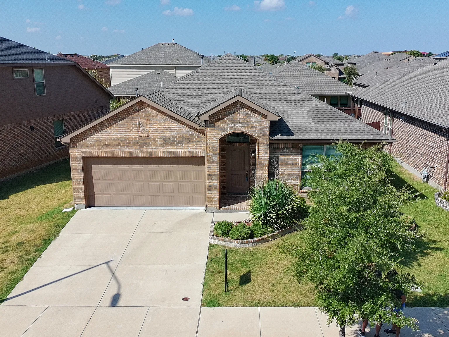 4 bed, 1650 sqft, $2,200 — Photo 3