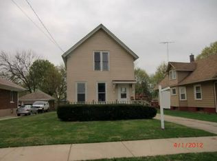 455 Ann St, Elgin, IL 60120