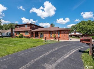 2612 W Samaria Rd, Temperance, MI 48182